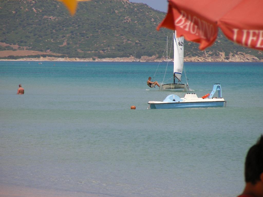 Villaggio Piscina Rei Монте Най Екстериор снимка